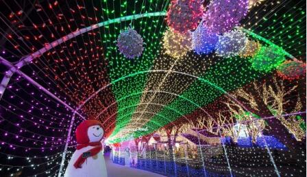 主題公園亮化設計如何推動園區夜間經濟增長？