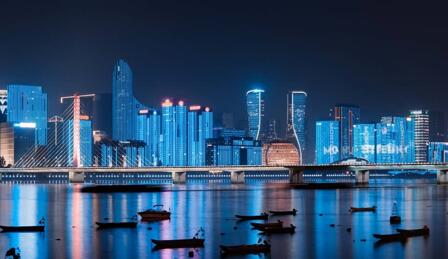 建筑夜景亮化設計賦予建筑不同的光影藝術魔力！