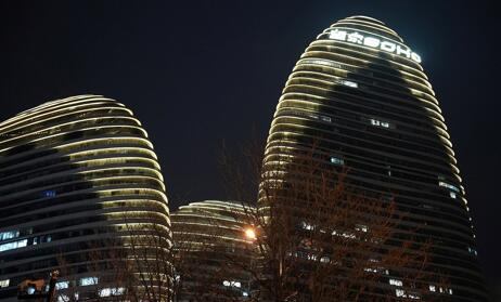 外立面亮化工程：城市樓體建筑的夜間蛻變之旅！